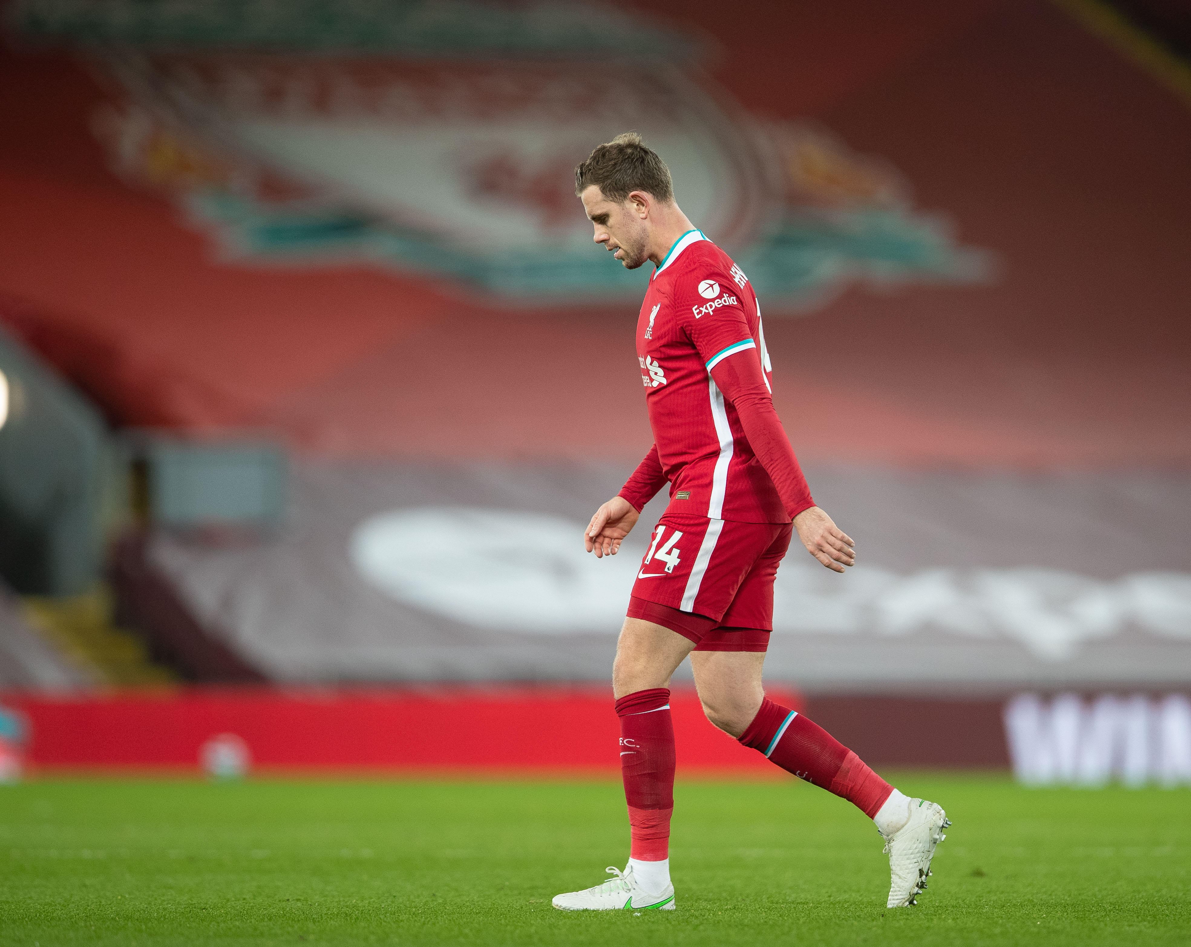 多特vs霍芬海姆：吉拉西、扬-科托、安塞尔米诺首发（多特蒙德对阵霍芬海姆：吉拉西、扬-科托、安塞尔米诺先发登场）