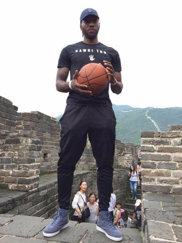 自威廉以来，埃斯特旺是首位连续3场欧冠进球的切尔西球员（埃斯特旺成继威廉后首位欧冠三连场破门的切尔西球员）