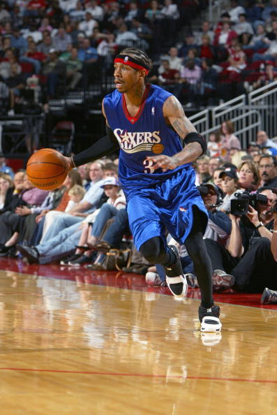 武磊：夺冠须要感谢球迷们，三连冠是对他们最好的回报（武磊：感谢球迷助力夺冠，三连冠是最好的回馈）