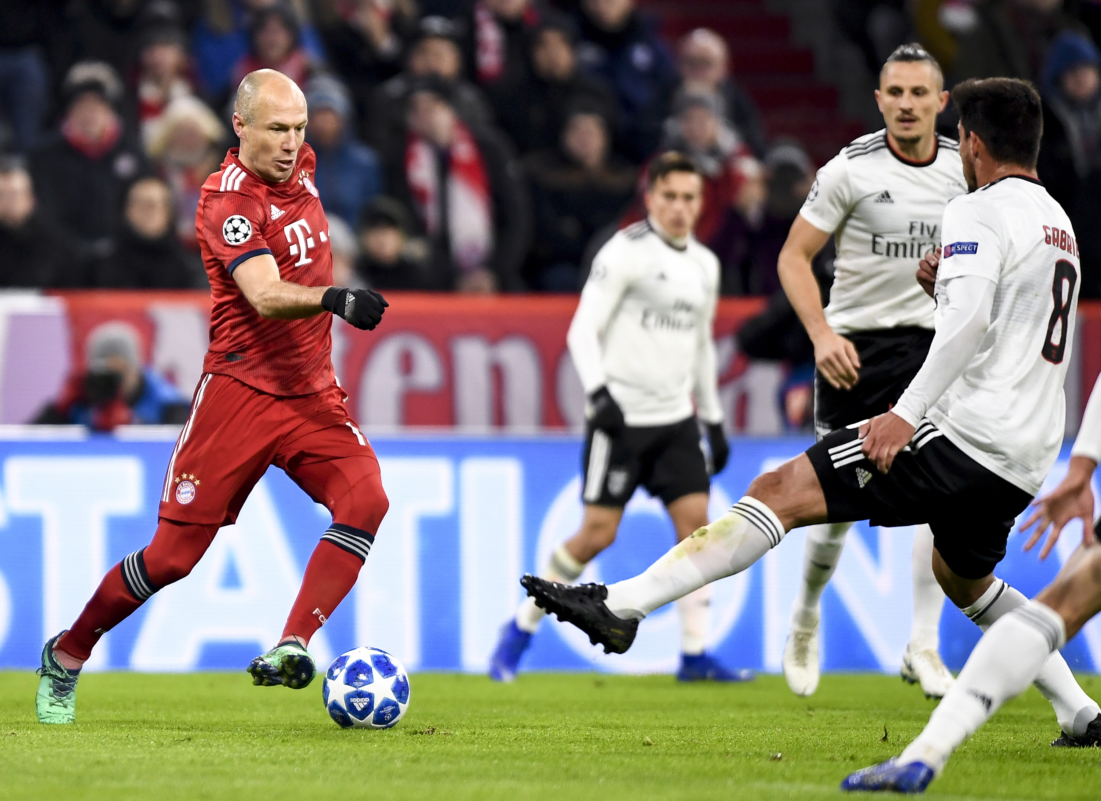 李平康：现征集被戴琳欠钱不还债权人信息，统一报警维权（李平康：征集疑似被戴琳拖欠款项者信息，拟统一报警维权）