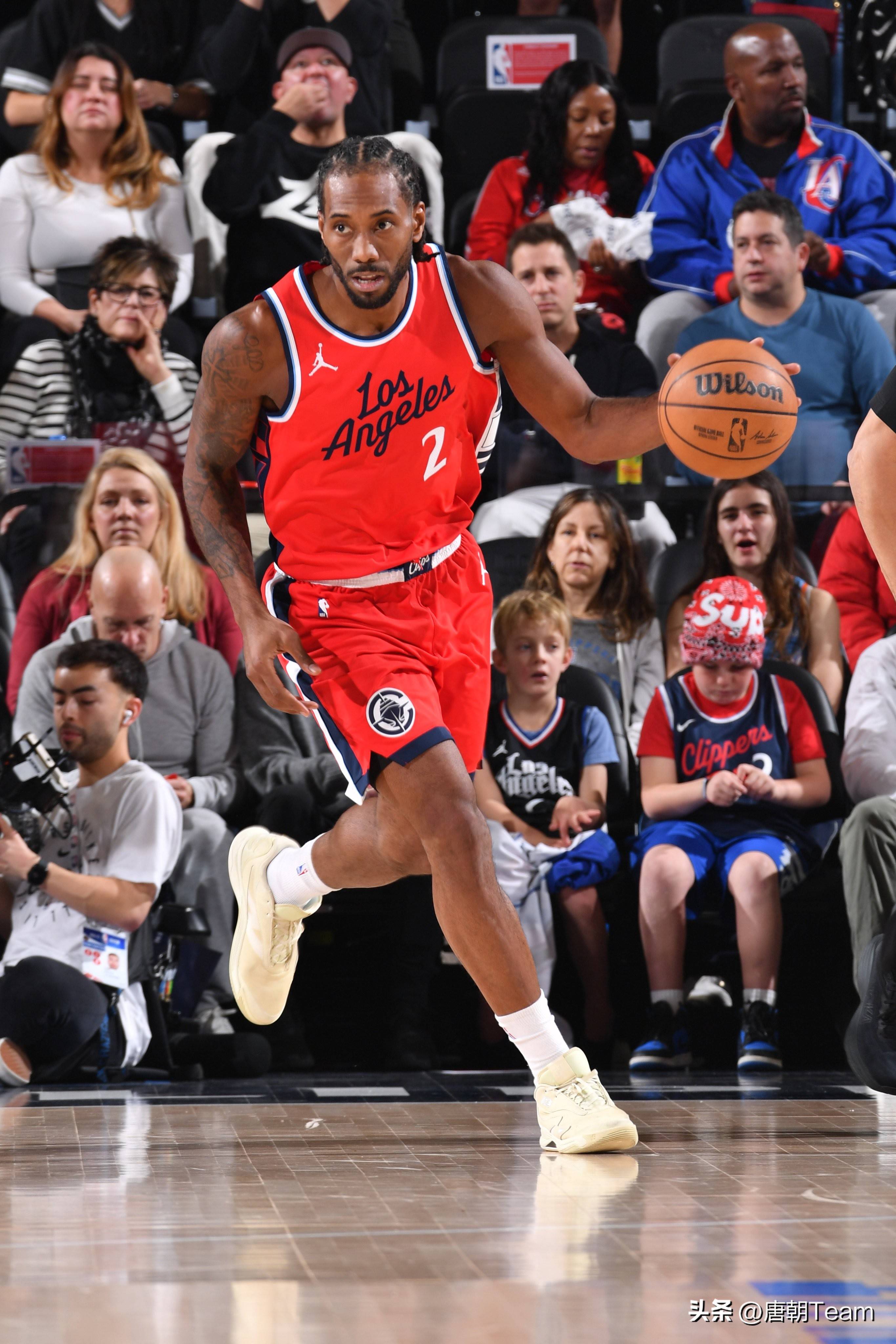 篮球勇士替补球员连续得分上双（勇士替补席连场有人得分上双）