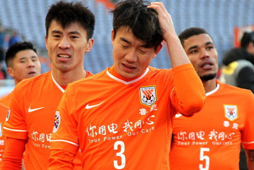 罗马诺：尤文并未追逐坎塞洛，球员不降薪意甲俱乐部无法负担（罗马诺：尤文无意引进坎塞洛，不降薪意甲俱乐部难以承担）