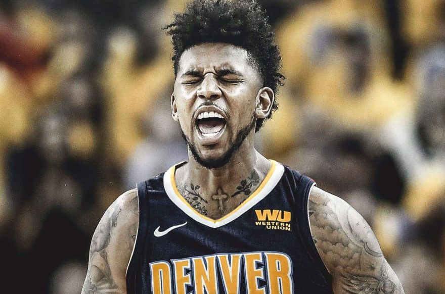 记者：梅西不希望拉波尔塔利用自己，因此回诺坎普没通知巴萨（记者称：为避免被拉波尔塔借势，梅西回诺坎普前未通知巴萨）