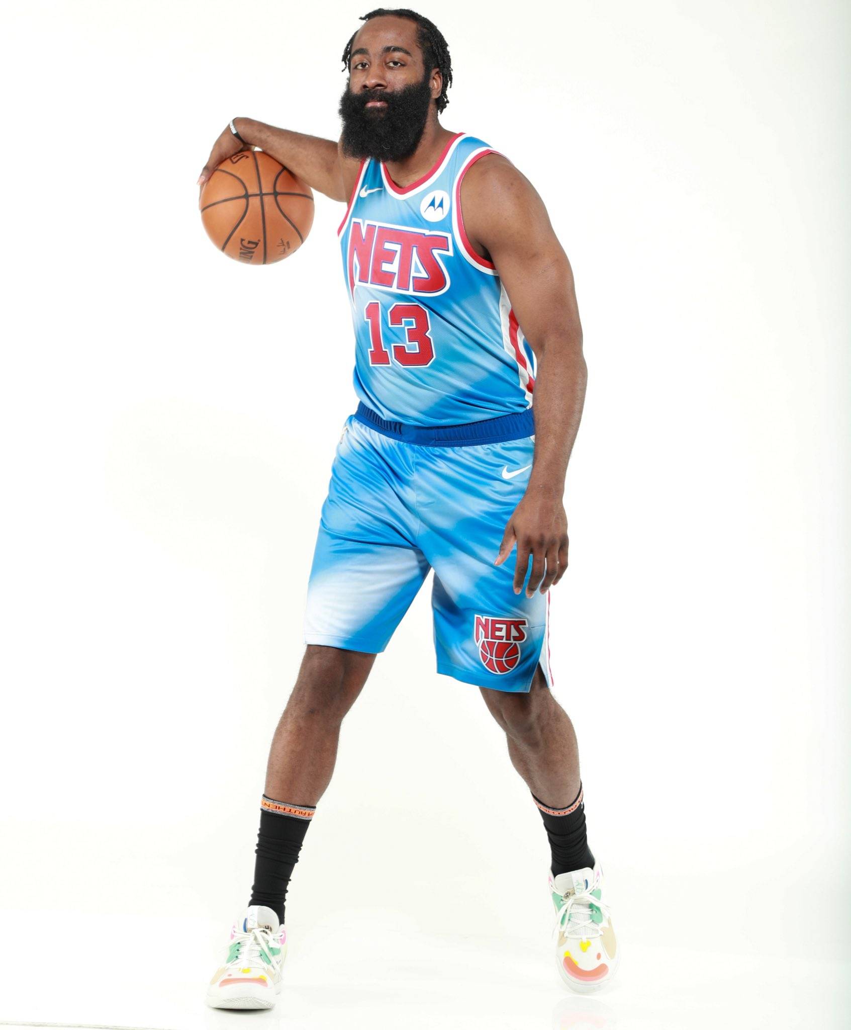 博尼：大胜是全队功劳；迪乌夫正在向所有人展示他的巨大价值（博尼：大胜归功于团队，迪乌夫正向世人展现其巨大价值）