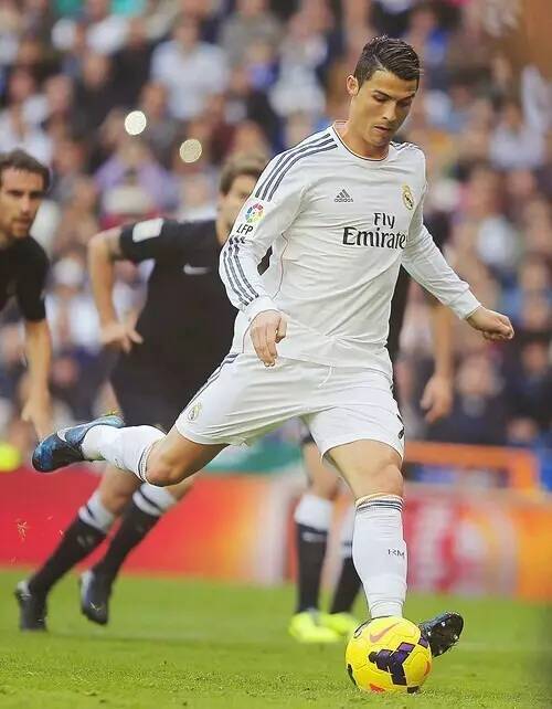 英媒：纽卡准备涨薪续约利夫拉门托，曼城仍将密切关注他