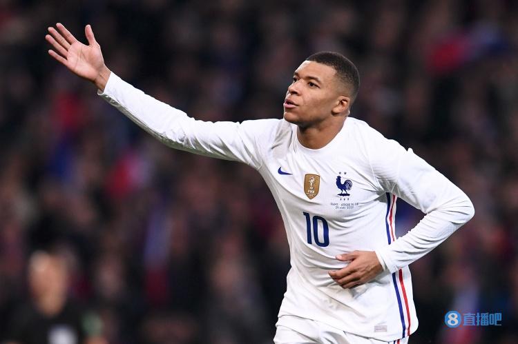 懂球帝2025年11月MVP候选出炉：姆巴佩、哈兰德领衔，莱万在列（懂球帝发布2025年11月MVP候选名单：姆巴佩、哈兰德领军，莱万入选）