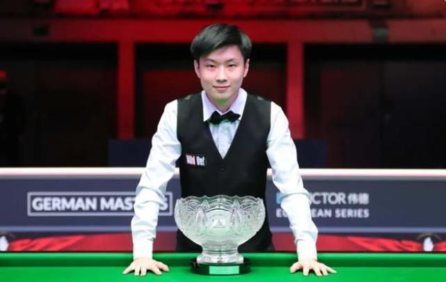 展现出惊人 展现出惊人